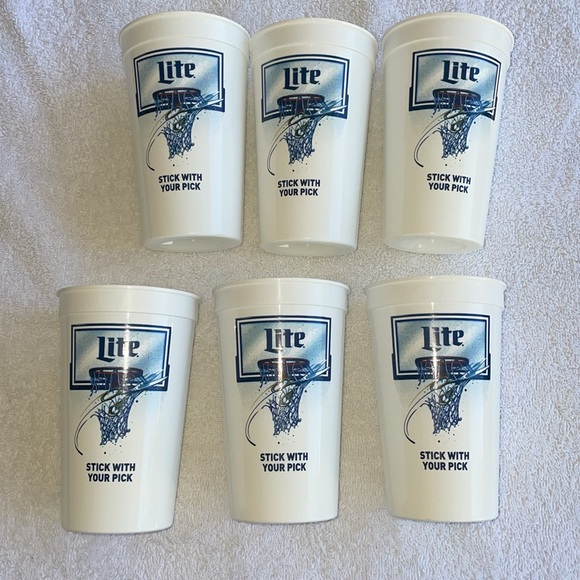 New SIX Reusable White Miller Lite Plastic Cups made USA BPA Free - Picture 4 of 7